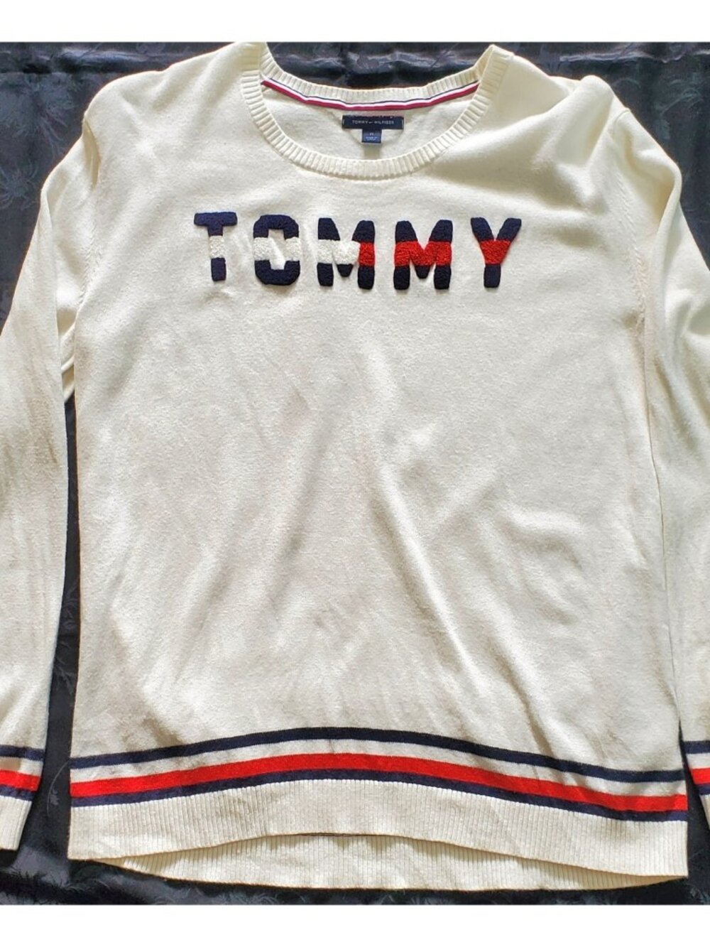 Tommy Hilfiger Varsity Sweater Women's Size Medium Long Sleeve Sweater Spell Out